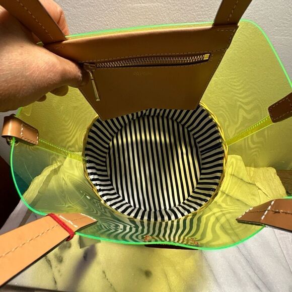 Frances Valentine bucket purse wicker bottom neon green NWT missing strap - Picture 11 of 16